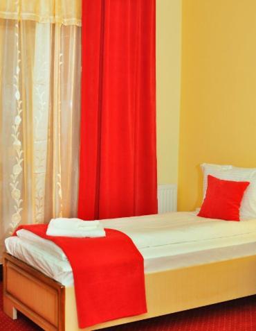Camves Inn Sighetu Marmaţiei Buitenkant foto