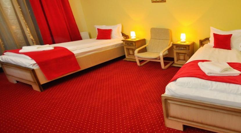 Camves Inn Sighetu Marmaţiei Kamer foto